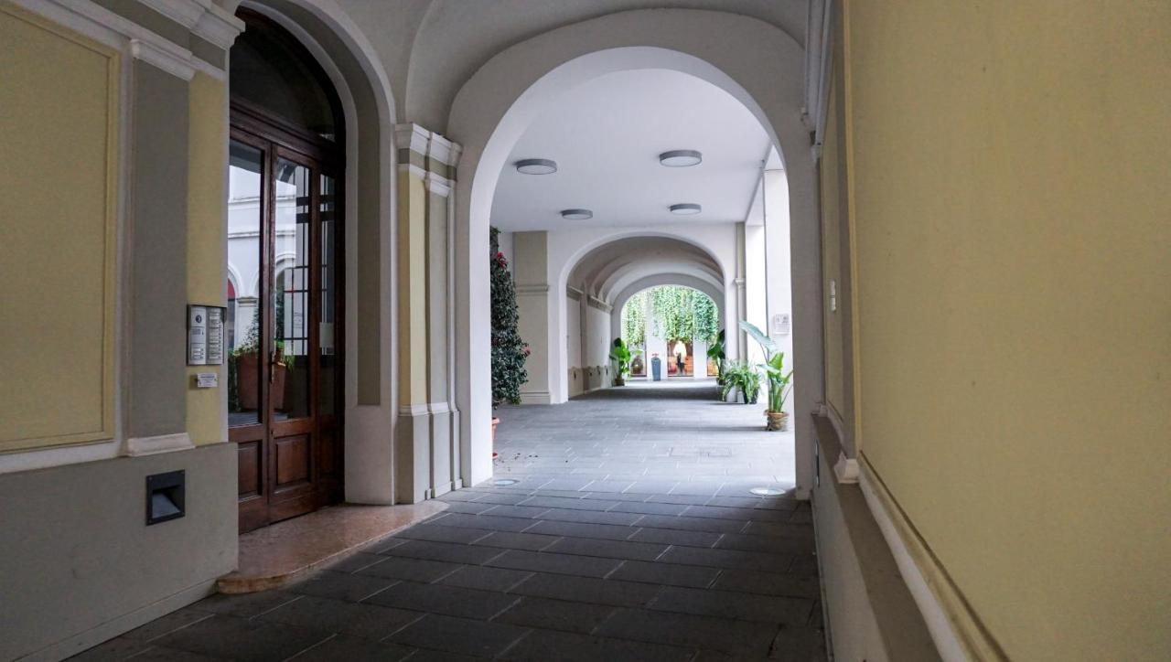 Residenze Umberto I Apartamento Mântua Exterior foto
